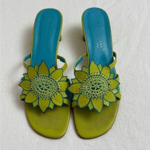 A Marinelli Leather Floral Flower Kitten Heel Sandals Size 6.5 ResortWear Retro